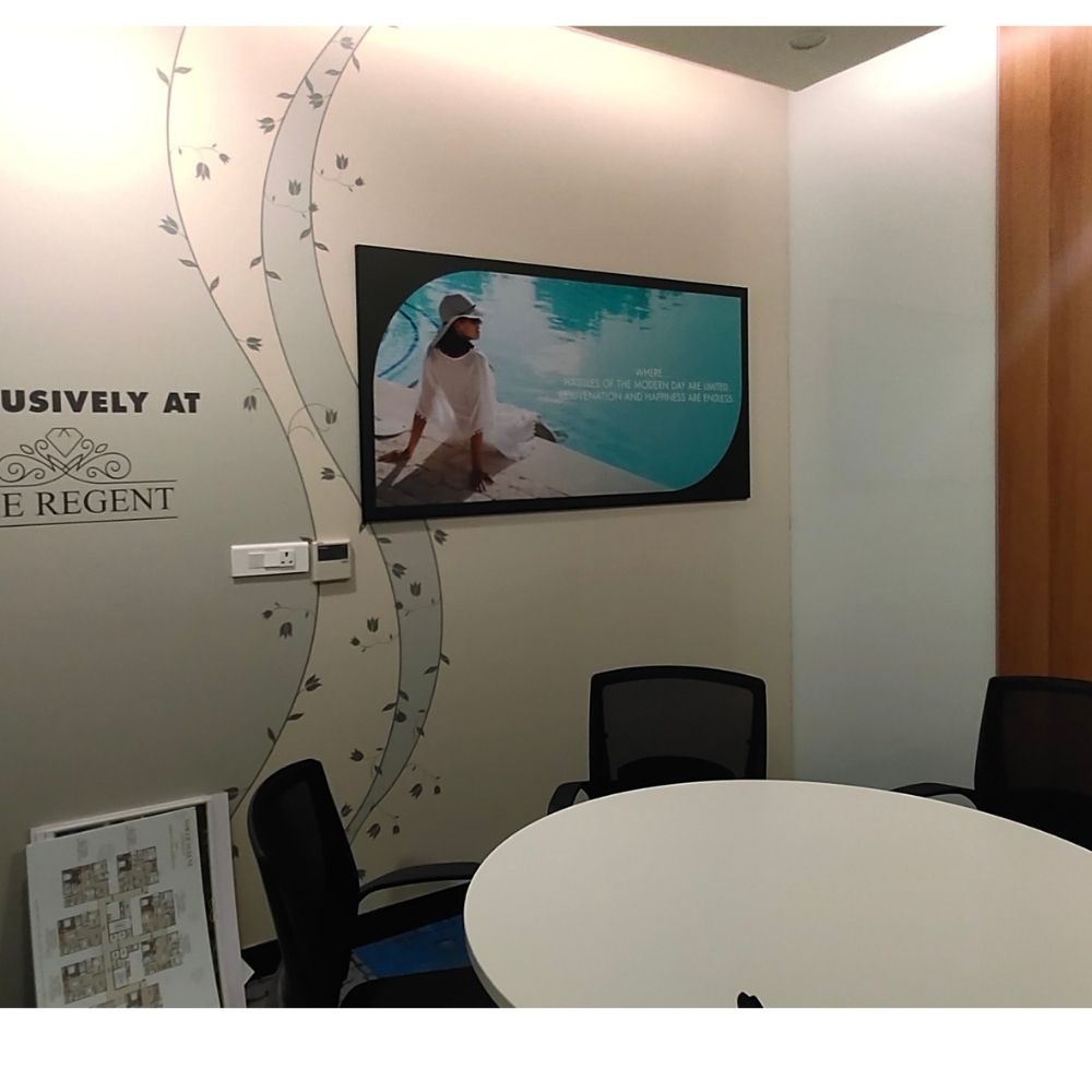 Meeting room - Project highlight art frames