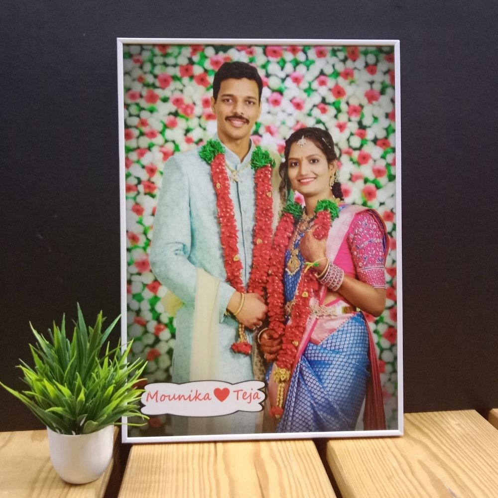 Wedding gifting for couple photo frame
